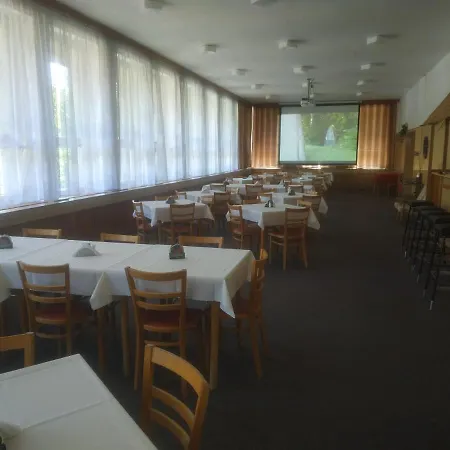 Na Chmelnici Отель Oslnovice